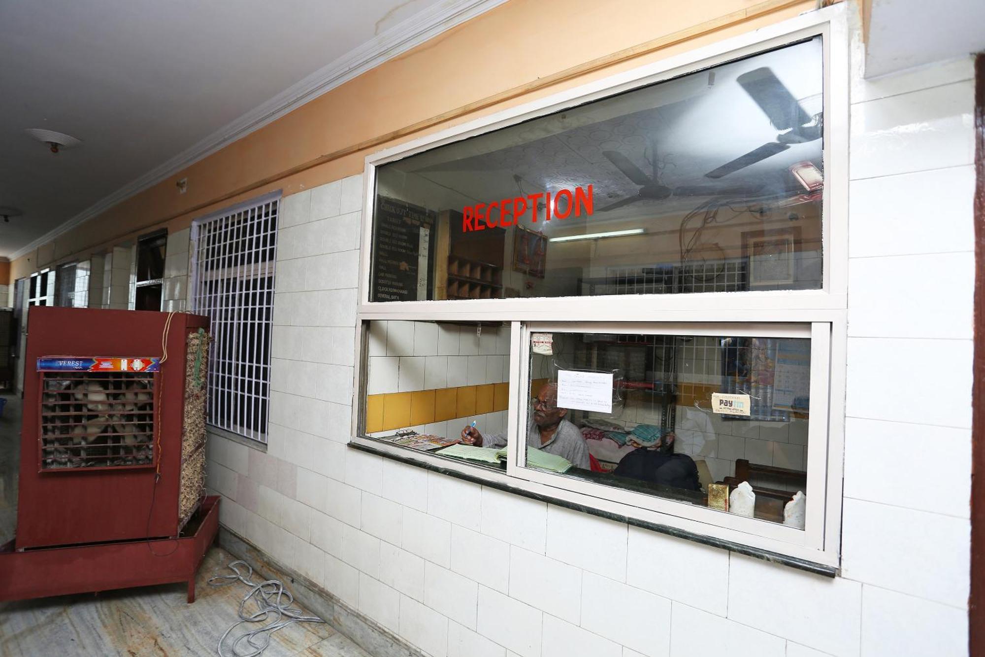 Spot On Hotel Anand Bhawan Aligarh Bagian luar foto