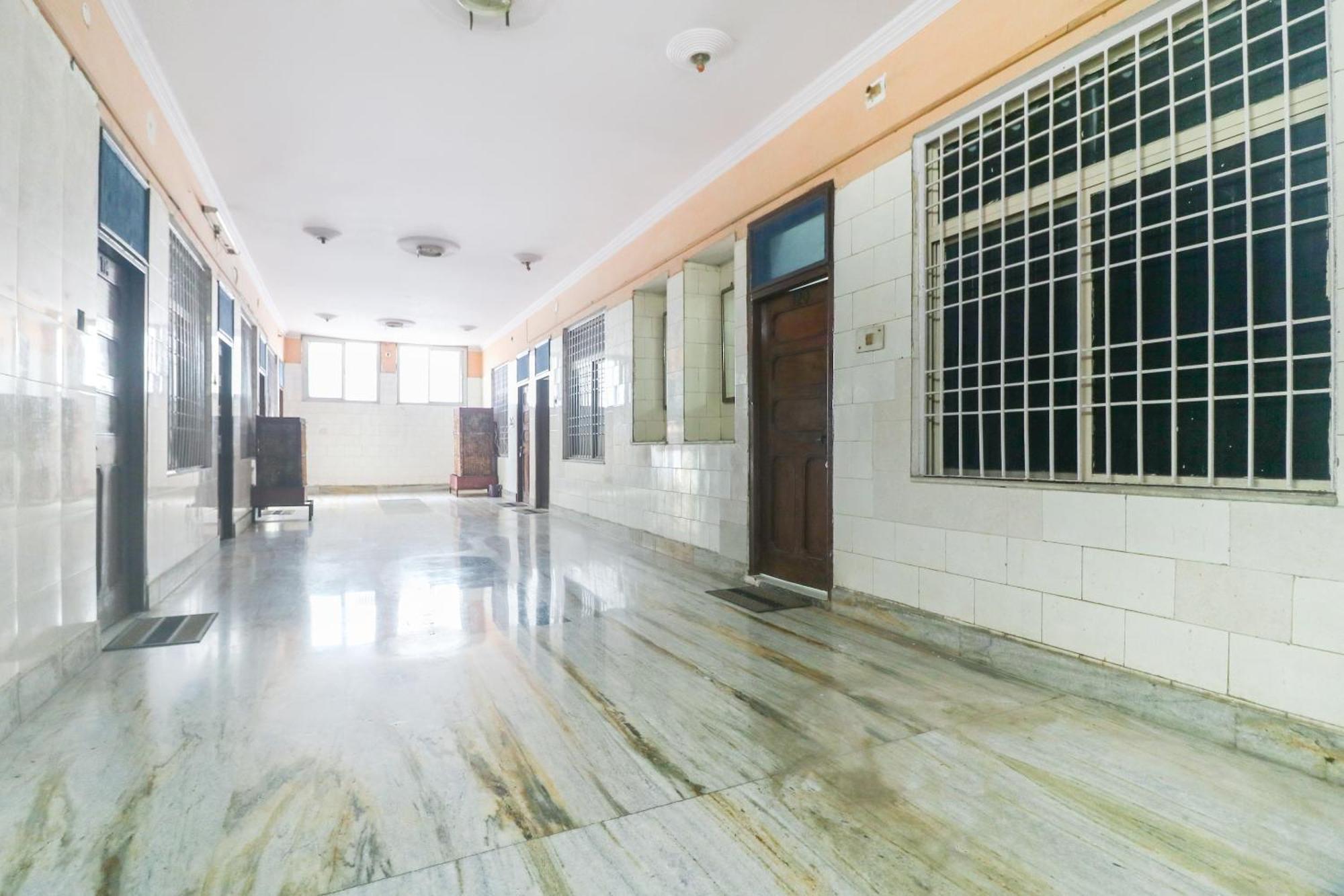 Spot On Hotel Anand Bhawan Aligarh Bagian luar foto