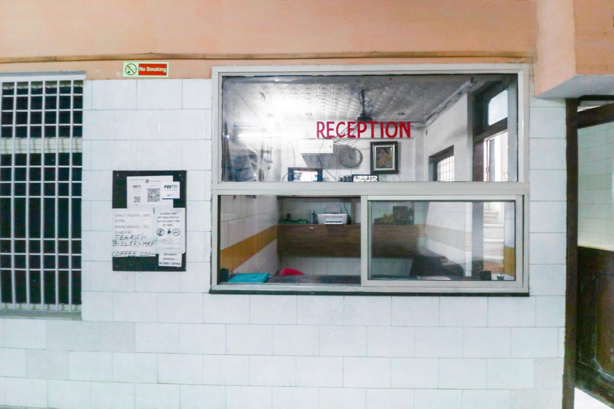 Spot On Hotel Anand Bhawan Aligarh Bagian luar foto