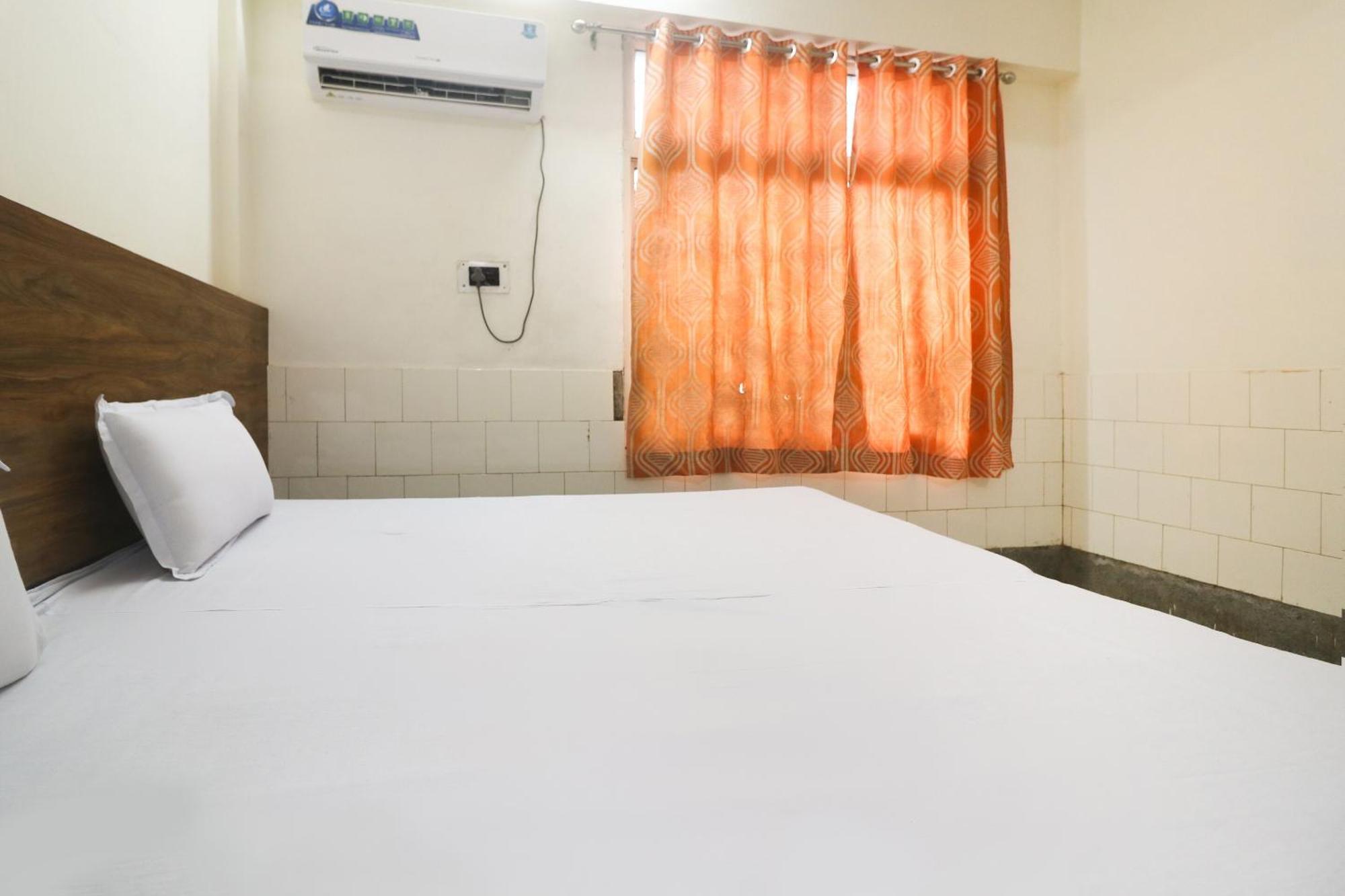 Spot On Hotel Anand Bhawan Aligarh Bagian luar foto