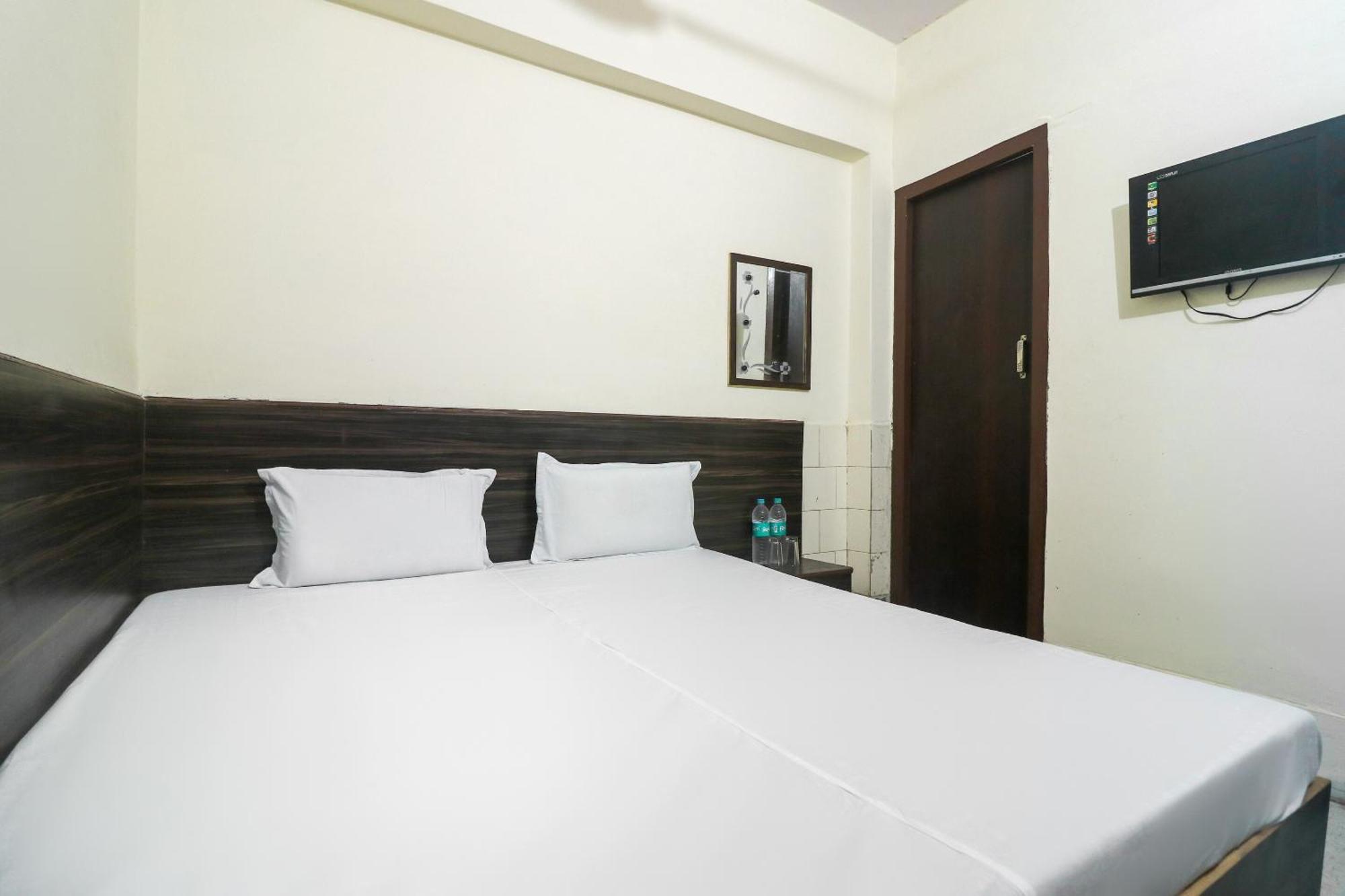 Spot On Hotel Anand Bhawan Aligarh Bagian luar foto