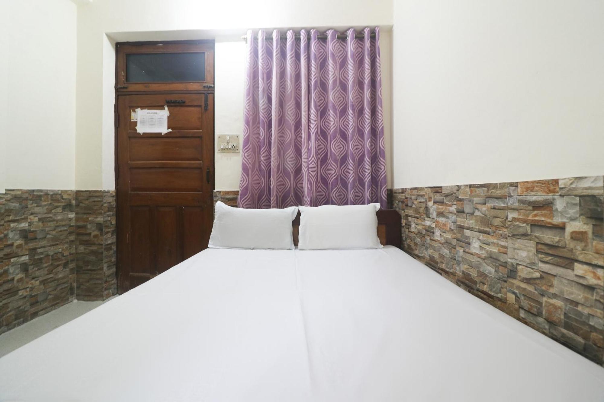 Spot On Hotel Anand Bhawan Aligarh Bagian luar foto