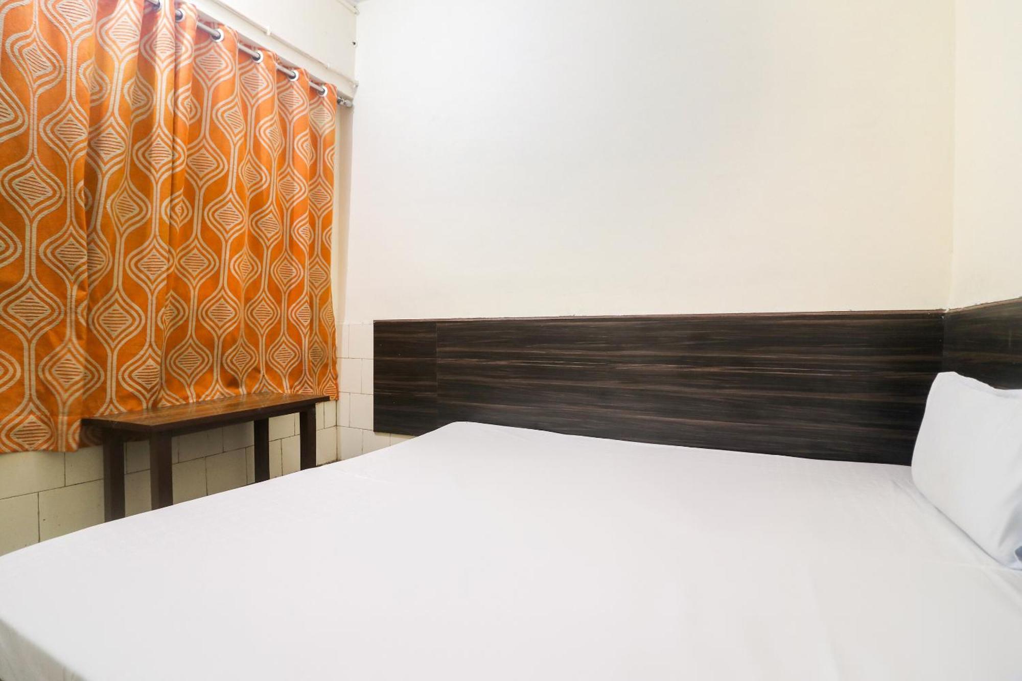 Spot On Hotel Anand Bhawan Aligarh Bagian luar foto
